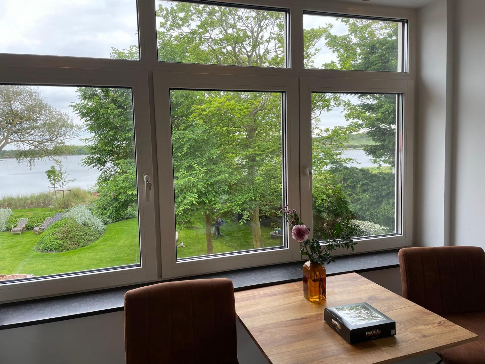 Bazien Luxe Bij En Veel Faciliteiten. Appartement *
